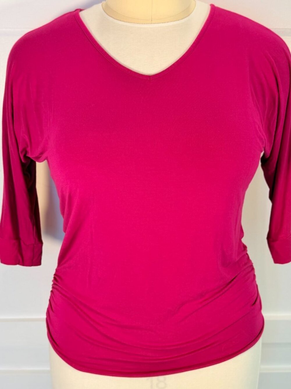 Esenchel Women's L Dark Pink 3/4 Dolman Sleeve V-Neck Top